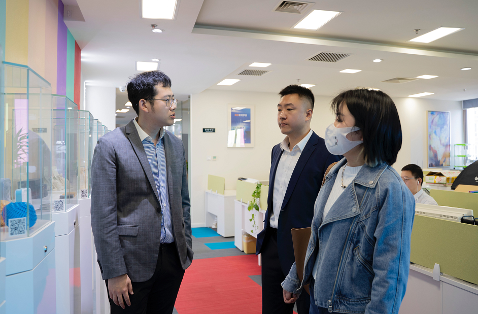 承達集團、北京港源裝飾公司一行蒞臨木蘭清總部商務考察